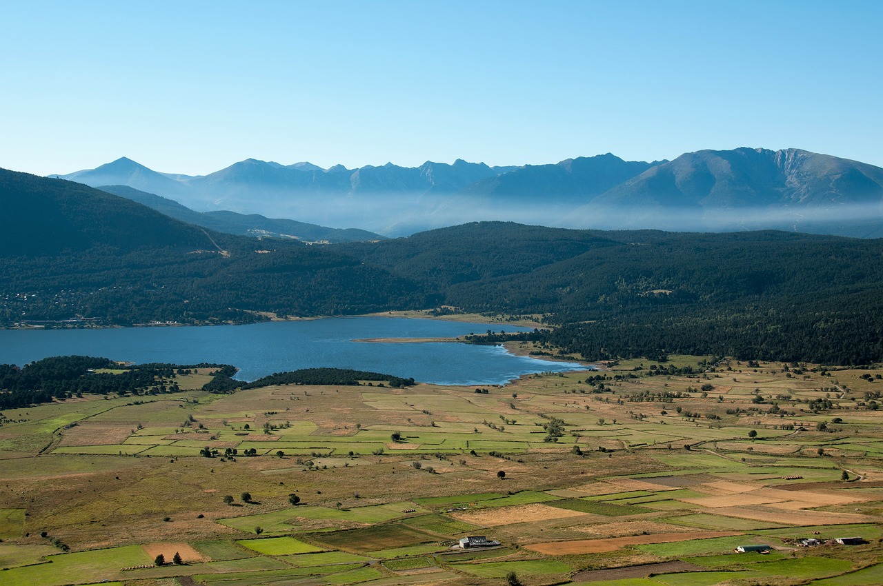 pyrénées, font romeu, lake
