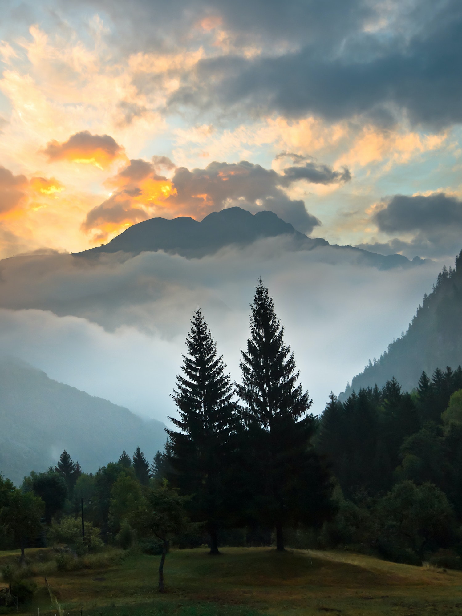 Sunrise over Les Deux Alpes